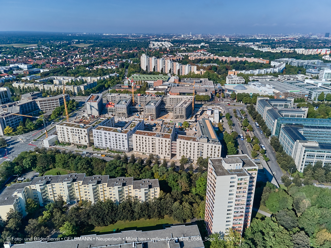 19.09.2021 - Perlach Plaza und Umgebung in Neuperlach 